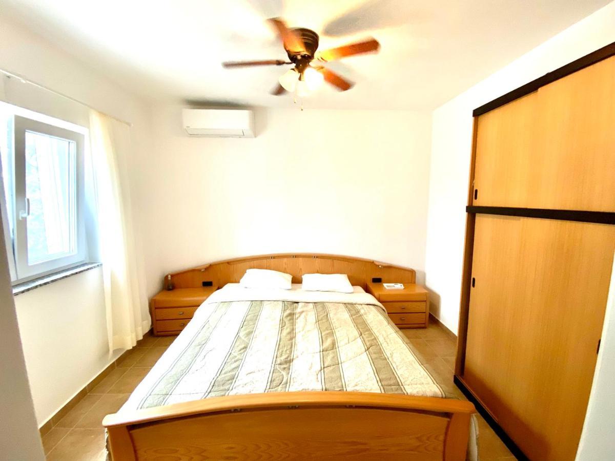 Villa INFINITY Mandre Esterno foto