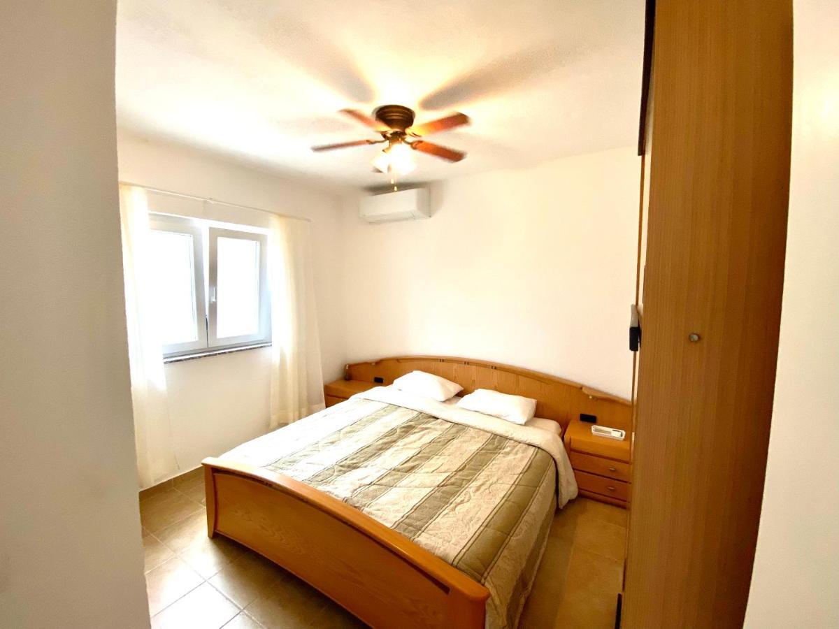 Villa INFINITY Mandre Esterno foto
